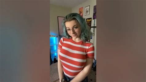 sexy bouncing|No Bra